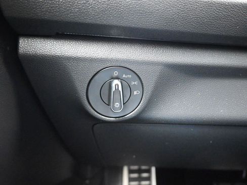 Used 2021 Volkswagen Jetta GLI Autobahn image 24