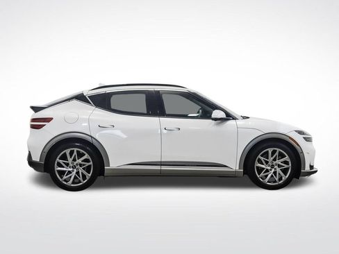 Used 2023 Genesis GV60 Advanced AWD/4WD image 6