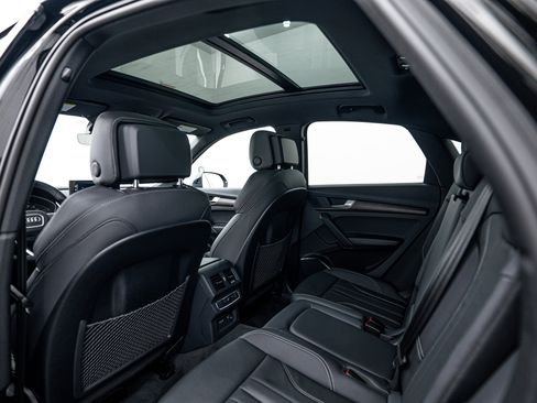 Certified 2025 Audi Q5 2.0T Premium image 18