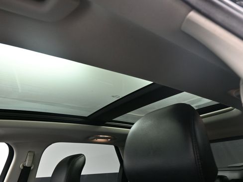 Used 2016 Ford Edge Titanium w/ Equipment Group 301A image 14