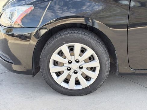 Used 2014 Nissan Sentra SV image 32