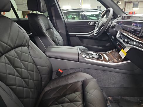 New 2026 BMW X5 sDrive40i w/ Climate Comfort Package image 10