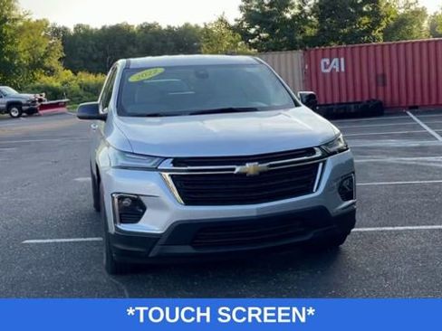 Used 2022 Chevrolet Traverse LS FWD image 4