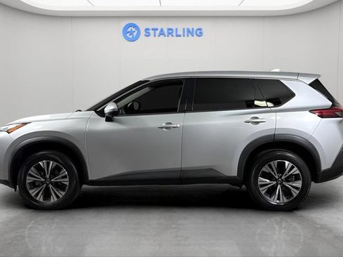 Used 2021 Nissan Rogue SV FWD image 3