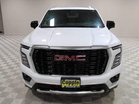 New 2026 GMC Yukon Denali w/ Denali Reserve Package AWD/4WD image 7
