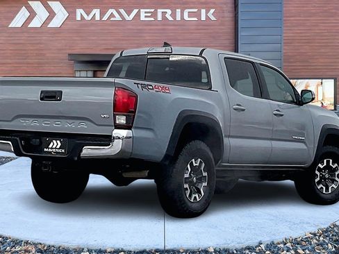 Used 2019 Toyota Tacoma TRD Off-Road image 5