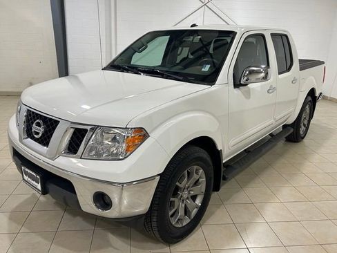 Used 2019 Nissan Frontier SL AWD/4WD image 1