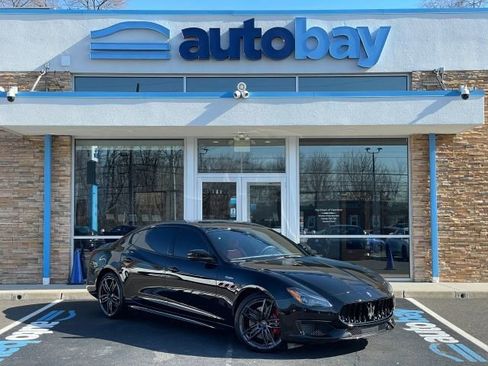 Used 2021 Maserati Quattroporte Trofeo image 8