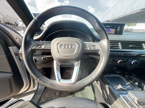 Used 2019 Audi Q7 3.0T Premium w/ Convenience Package AWD/4WD image 12
