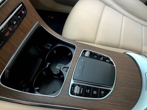 Certified 2022 Mercedes-Benz GLC 300 4MATIC image 13