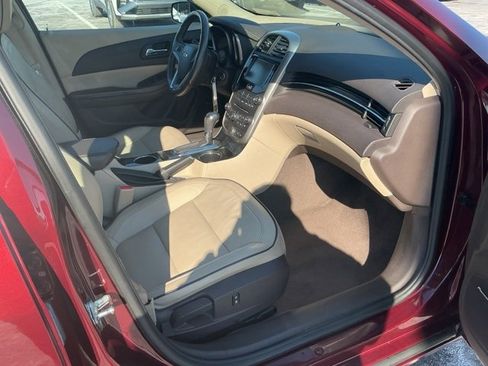 Used 2015 Chevrolet Malibu LT w/ Leather Package image 24