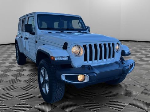 Used 2023 Jeep Wrangler Unlimited Sahara AWD/4WD image 3