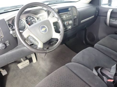 Used 2007 Chevrolet Silverado 2500 LT AWD/4WD image 24