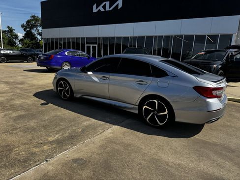 Used 2021 Honda Accord Sport image 24