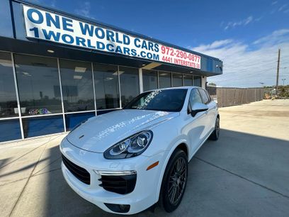 Used 2017 Porsche Cayenne Platinum Edition w/ Premium Package (PJV)