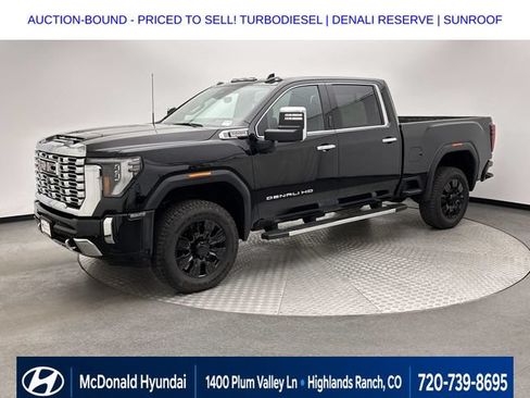 Used 2024 GMC Sierra 2500 Denali w/ Denali Reserve Package AWD/4WD image 1