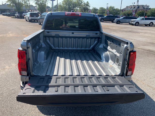 Used 2024 Chevrolet Colorado LT w/ LT Convenience Package RWD image 9
