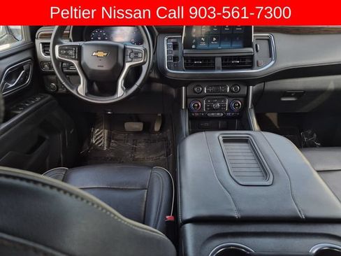 Used 2024 Chevrolet Suburban Premier RWD image 30