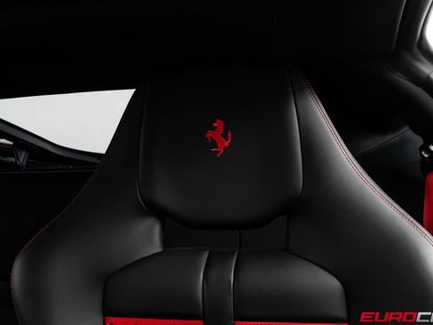 Used 2019 Ferrari 488 Pista Coupe RWD image 46