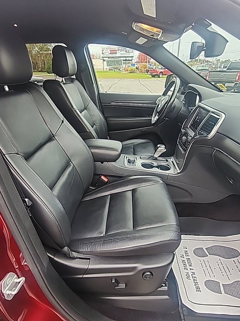 Used 2018 Jeep Grand Cherokee Limited AWD/4WD image 13
