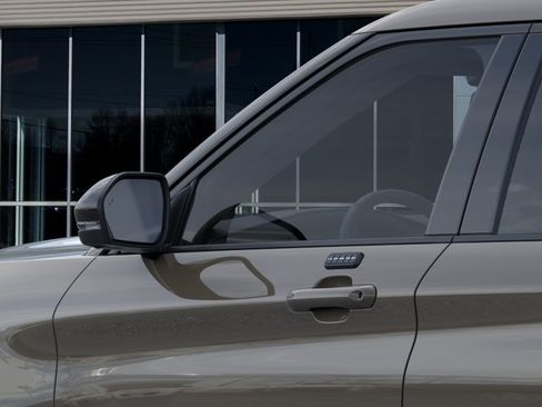 Used 2026 Ford Explorer Tremor w/ Tremor Ultimate Package AWD/4WD image 12