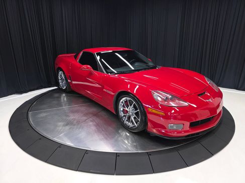 Used 2009 Chevrolet Corvette Z06 w/ Preferred Equipment Group RWD image 15