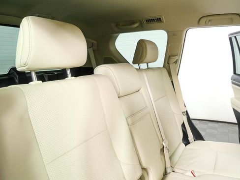 Used 2022 Lexus GX 460 Luxury image 22