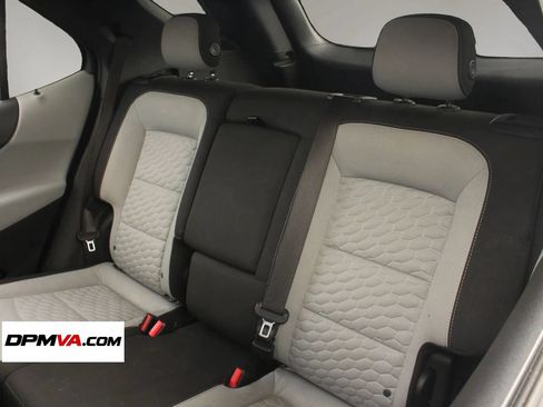 Used 2018 Chevrolet Equinox LS FWD image 18