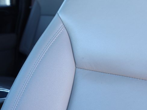 Used 2024 Chevrolet Suburban LT image 20