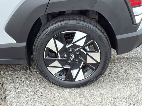 Used 2025 Hyundai Kona SEL FWD image 53