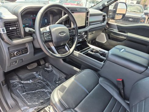 New 2026 Ford F250 Platinum AWD/4WD image 8