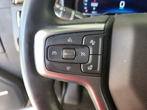 Used 2023 Chevrolet Suburban Premier image 27