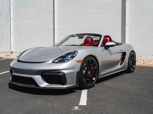 Used 2021 Porsche 718 Boxster Spyder RWD image 2