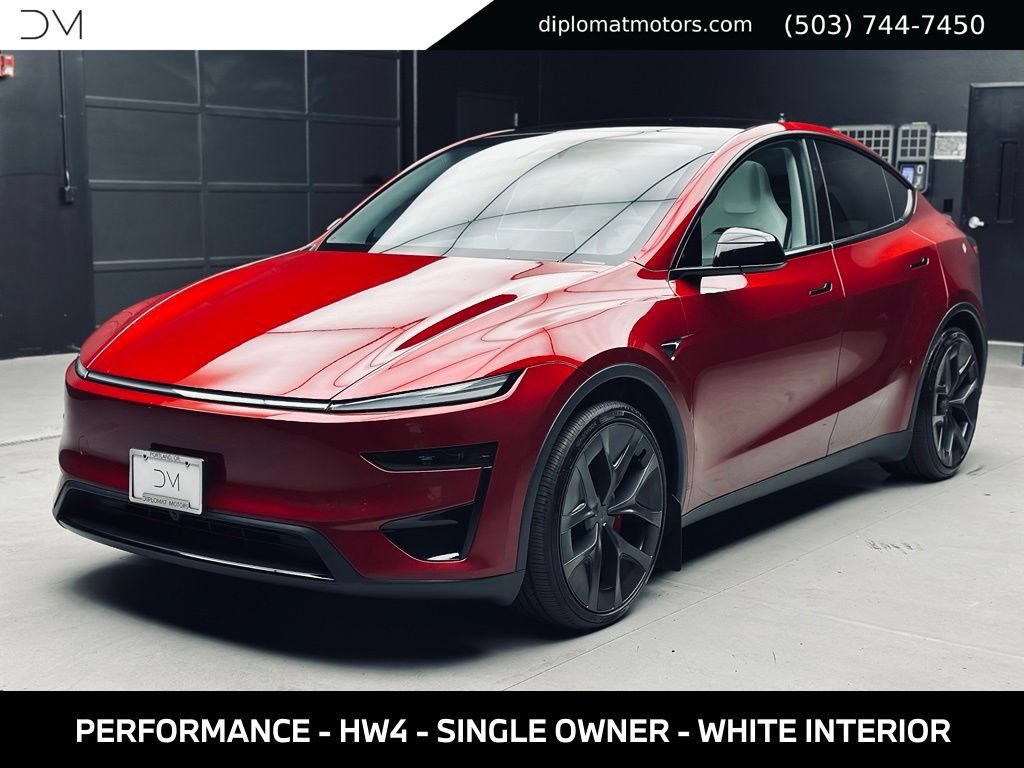 Used 2026 Tesla Model Y Performance AWD/4WD image 1