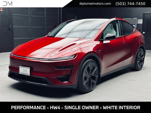 Used 2026 Tesla Model Y Performance AWD/4WD image 1