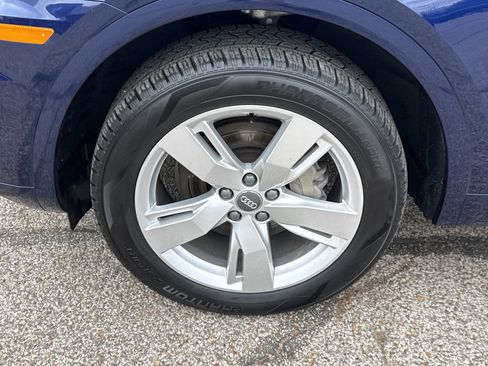 Used 2018 Audi Q5 2.0T Premium Plus w/ Premium Plus Package image 9