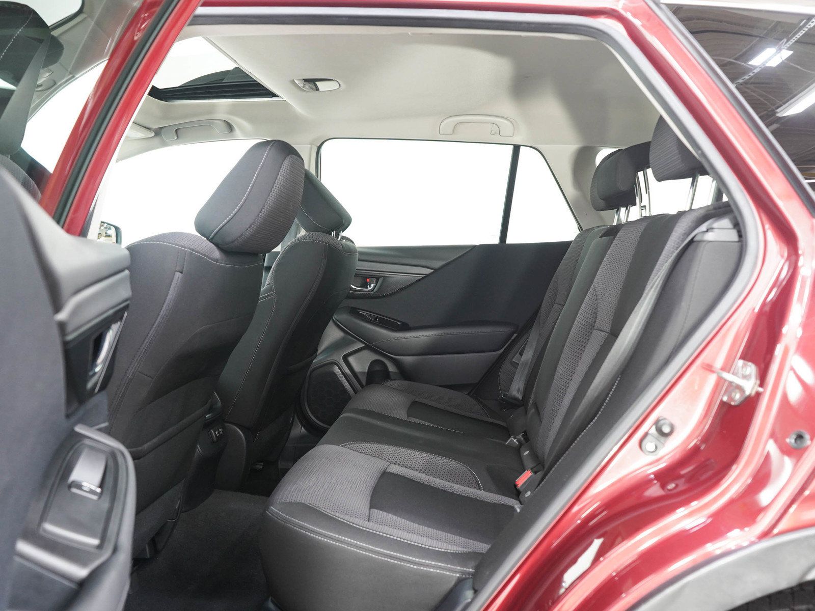 Used 2020 Subaru Outback Premium AWD/4WD image 17