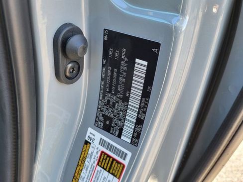Used 2025 Toyota Sienna XLE Woodland Edition AWD/4WD image 26