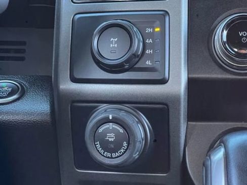 Used 2019 Ford F150 Raptor w/ Equipment Group 802A Luxury image 37