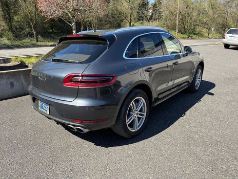 Used 2017 Porsche Macan S image 8