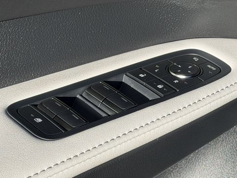 Used 2023 Lexus RX 350 FWD image 18