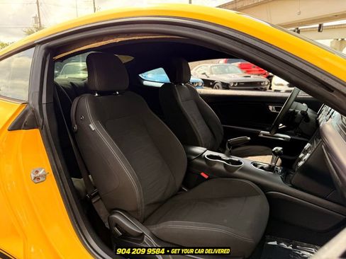 Used 2017 Ford Mustang GT RWD image 31