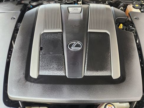 Used 2019 Lexus LS 500 F Sport w/ Accessory Package (Z2) RWD image 33