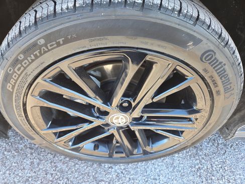 Certified 2025 Toyota Camry SE image 12