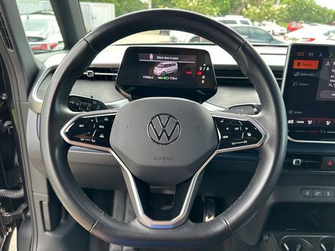 Used 2025 Volkswagen ID. Buzz Pro S RWD image 23