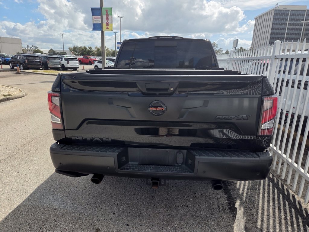 Used 2021 Nissan Titan PRO-4X w/ Pro-4x Convenience Package AWD/4WD image 6