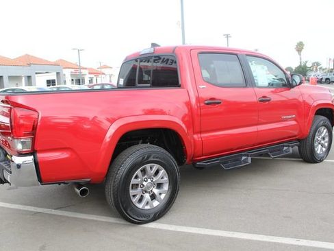 Used 2016 Toyota Tacoma SR5 w/ SR5 Appearance Package (SN) RWD image 22
