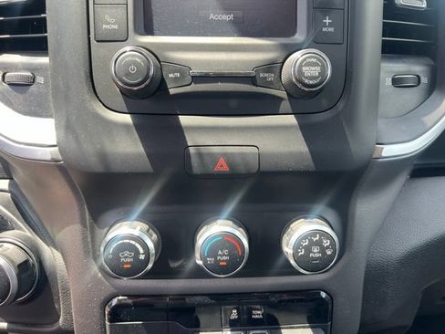 Used 2019 RAM 1500 Big Horn AWD/4WD image 19