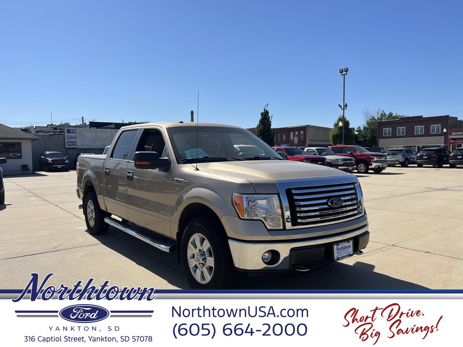 Used 2011 Ford F150 XLT w/ XLT Chrome Pkg AWD/4WD image 3