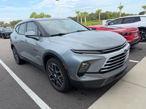 Used 2023 Chevrolet Blazer Premier w/ Driver Confidence II Package FWD image 1